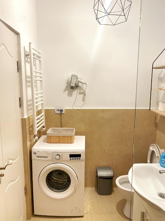 Royal Reed Apartments ナボダリ エクステリア 写真