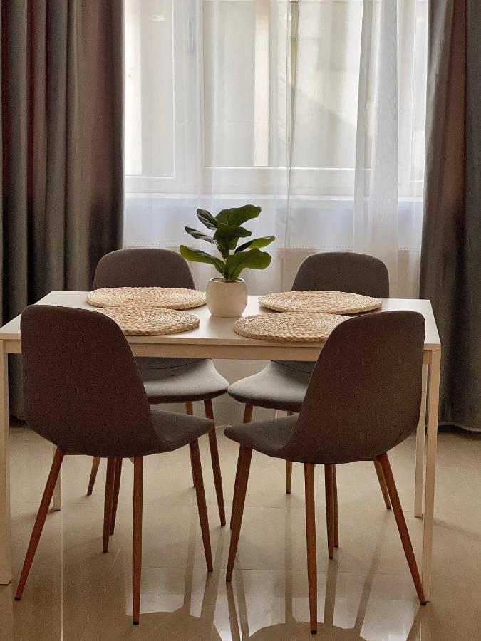 Royal Reed Apartments ナボダリ エクステリア 写真